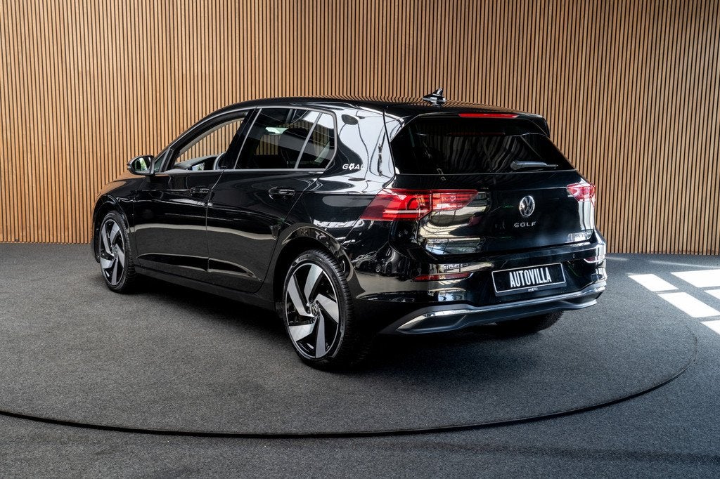 Volkswagen Golf 8.5 1.5 eTSI Leer ACC Navi Climate 3-zone PD, Automatische klimaatregeling, Zwart, Origineel Nederlands, Bedrijf