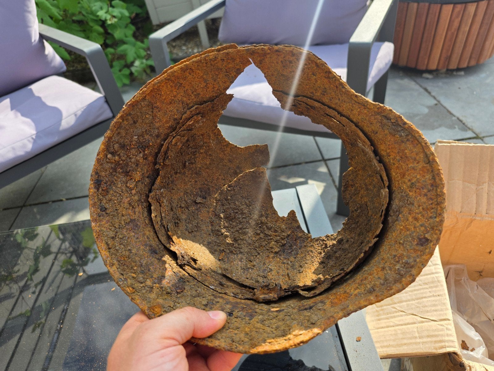 Duitse Helm WW2 Militaria Battle Damage, Ophalen of Verzenden, Duitsland, Helm of Baret