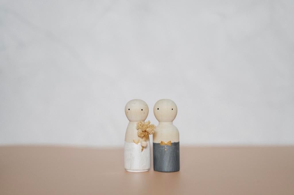 Bruidspaar pegdolls - Uniek huwelijkscadeau 6,5 cm, Verzamelen, Poppetjes en Figuurtjes, Ophalen of Verzenden, Nieuw