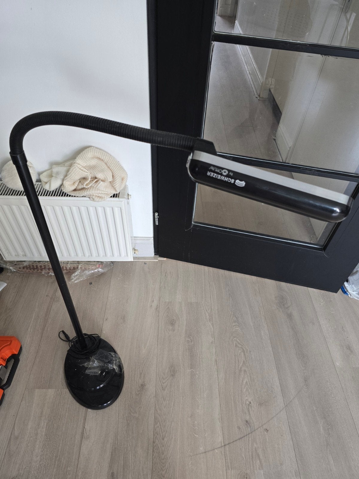 Schweizer by OttLite Multilight LED Vloerlamp, Ophalen, Gebruikt, Modern, functioneel, Metaal