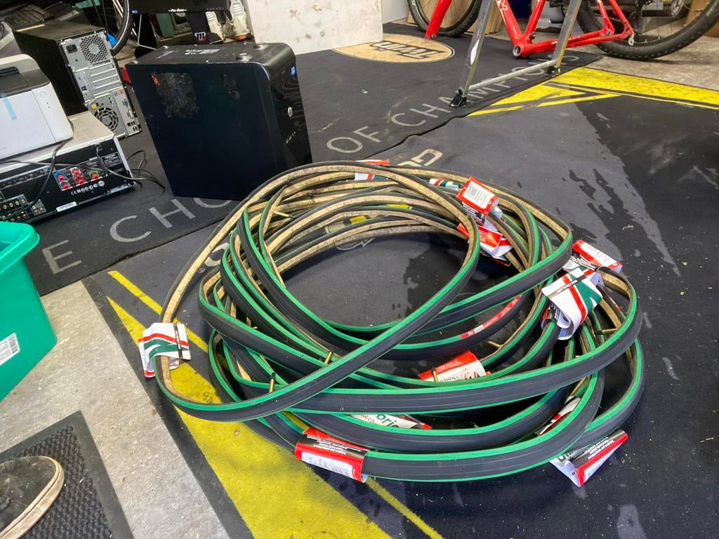 10 x Vittoria Pave CG 3 tubes  25 mm - Racefiets banden, Band, Nieuw, Ophalen of Verzenden, Rubber