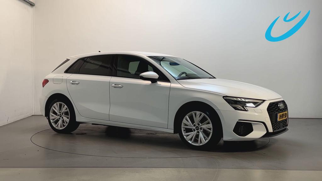 Audi A3 Sportback 40 TFSI e Business Edition LED Navigatie A, Auto's, Stof, Gebruikt, 4 cilinders, Wit