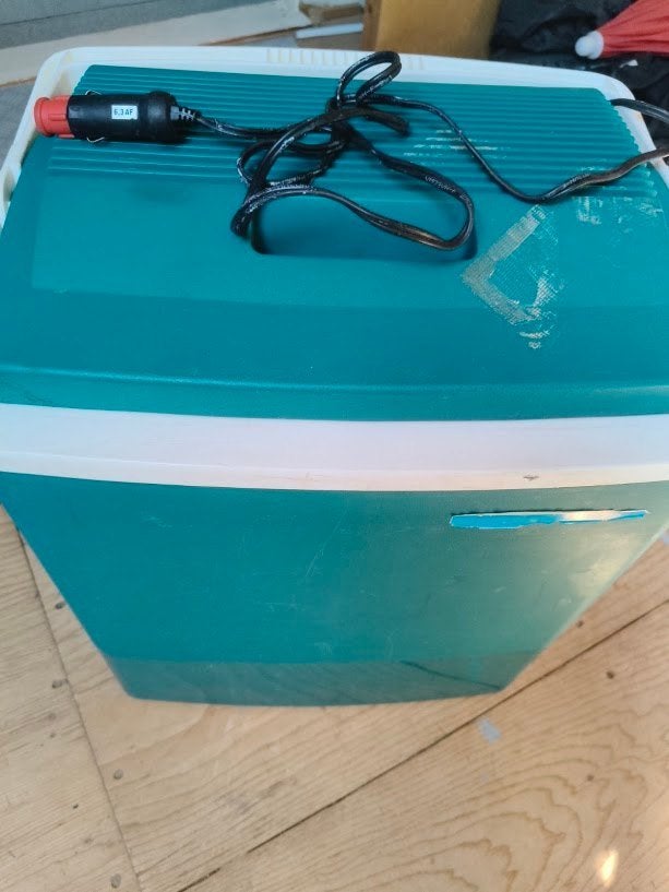 koelbox voor in de auto op 12v, Ophalen, Gebruikt, Koelbox, Elektrisch