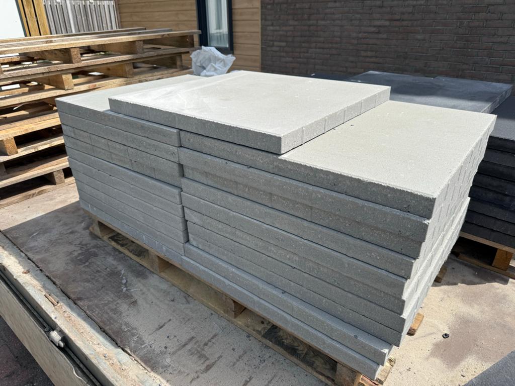 7,5m2 Nieuwe Grijze Betontegels - 60x60x4cm, Tuin en Terras, Ophalen, Nieuw, 5 tot 10 m², Beton