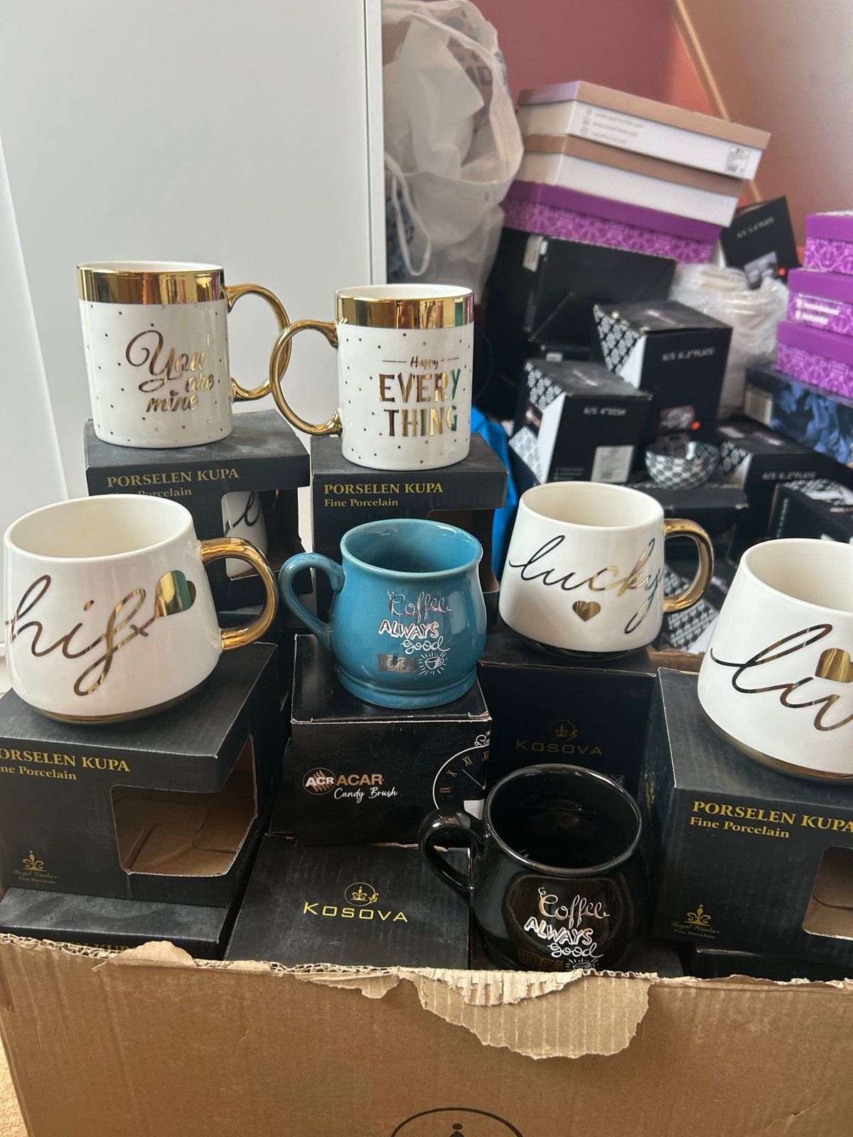 Mokken met gouden handvat en opdruk - Nieuw in doos, Overige typen, Nieuw, Ophalen of Verzenden, Steen/keramiek