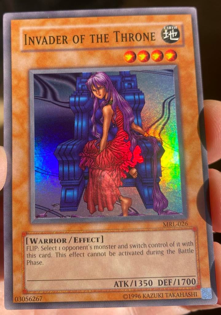 Yu-Gi-Oh! Invader of the Throne MRL Old US Print !, Ophalen of Verzenden, Gebruikt, Losse kaart, Foil