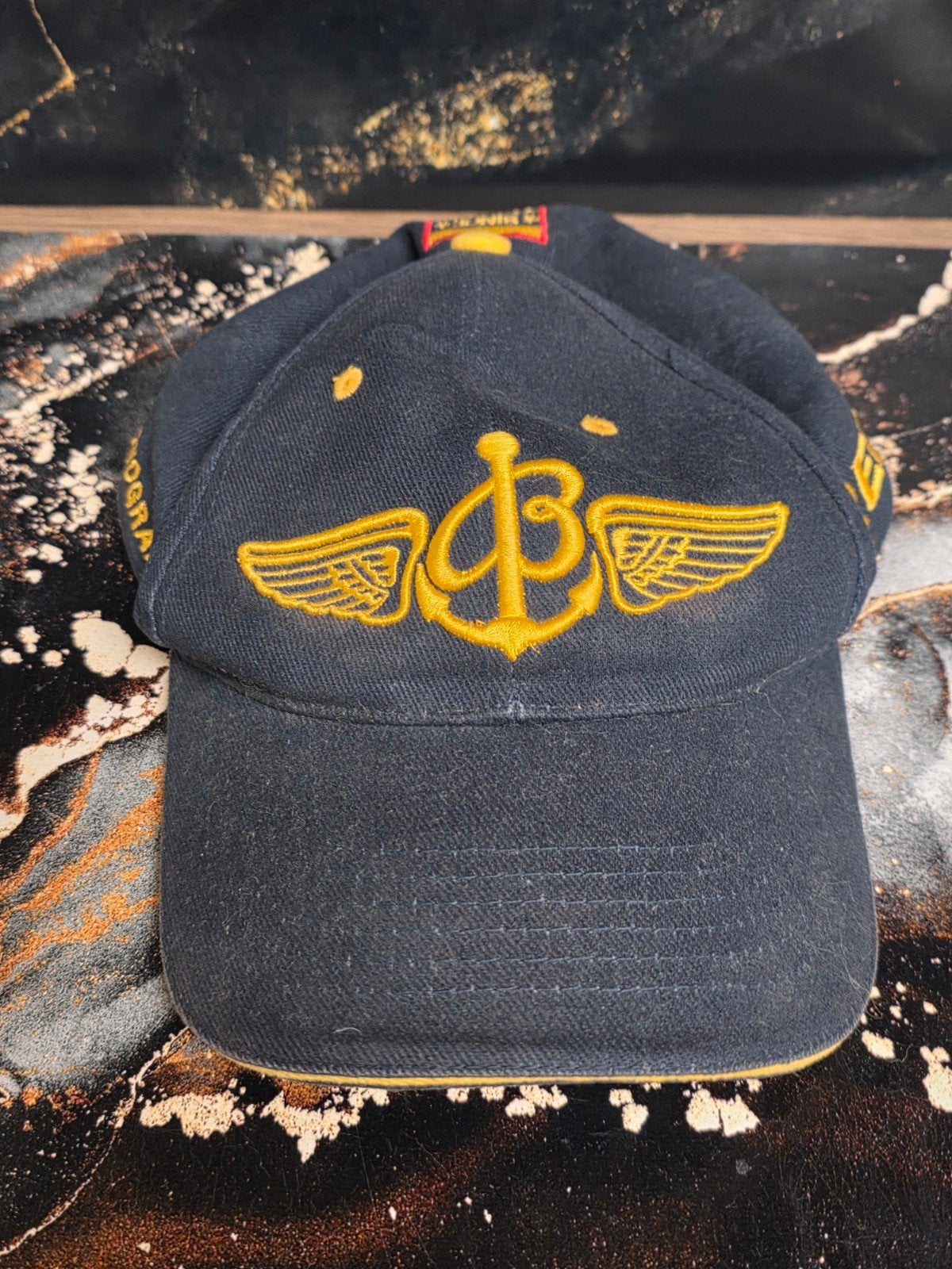 Breitling pet - Zwart met gouden logo, Kleding | Heren, Hoeden en Petten, Breitling, Onbekend, Onbekend, Onbekend@example.com