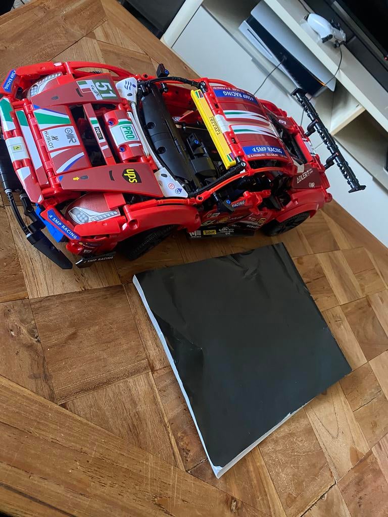 Lego technic ferrari 488 gte, Ophalen, Zo goed als nieuw, Overige schalen, Auto onroad