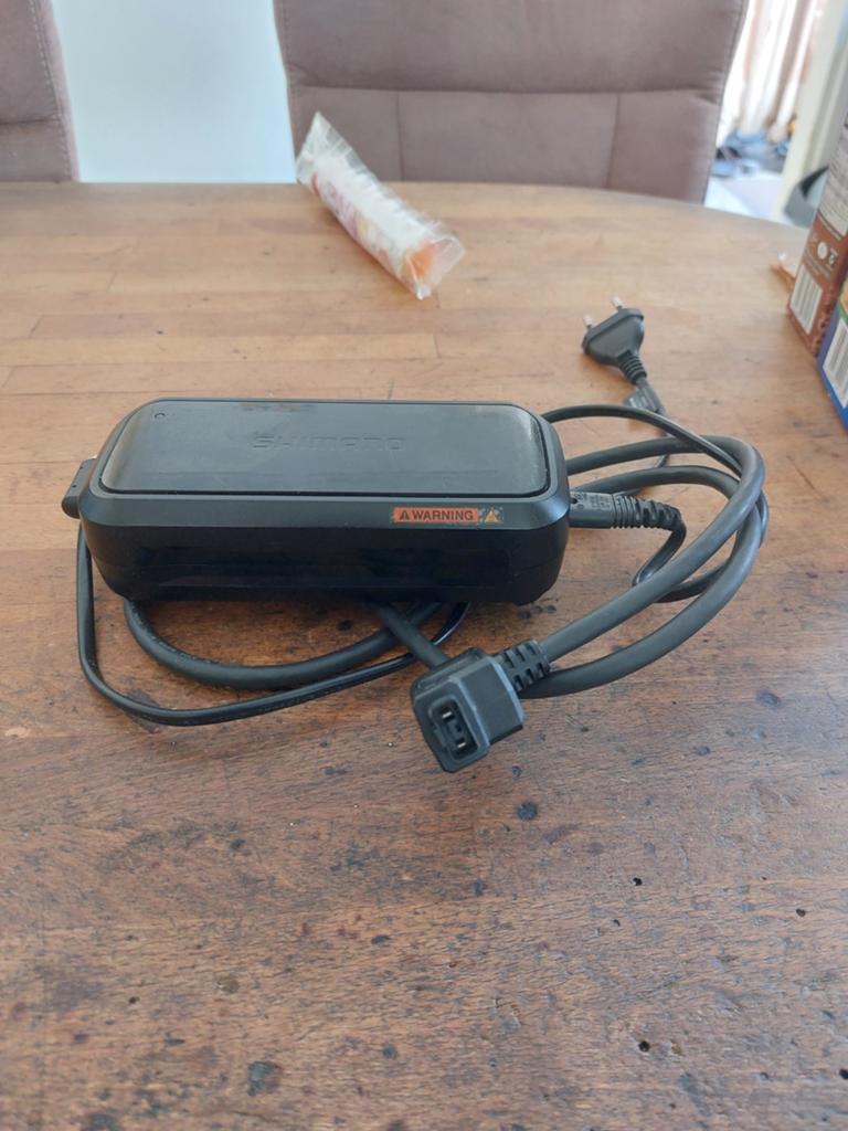 Ebike lader  schimano, Ophalen of Verzenden, Zo goed als nieuw