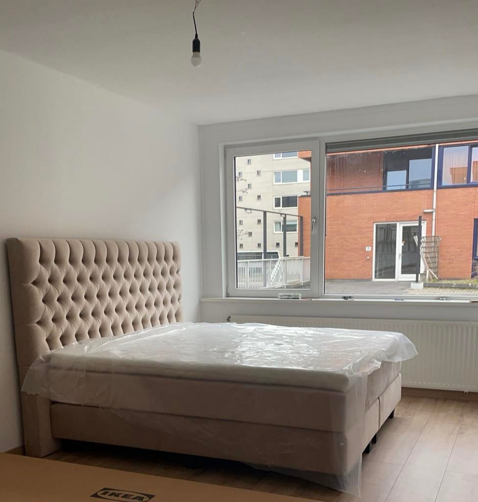 Boxspring met matras en topper 180x200, Ophalen, Zo goed als nieuw, Tweepersoons