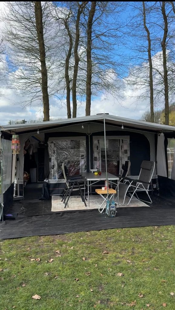 KNAUS CARAVAN INCL VOORTENT/LUIFEL/INBOEDEL, Caravans en Kamperen, Standaardzit, Luifel, 750 - 1000 kg, Particulier