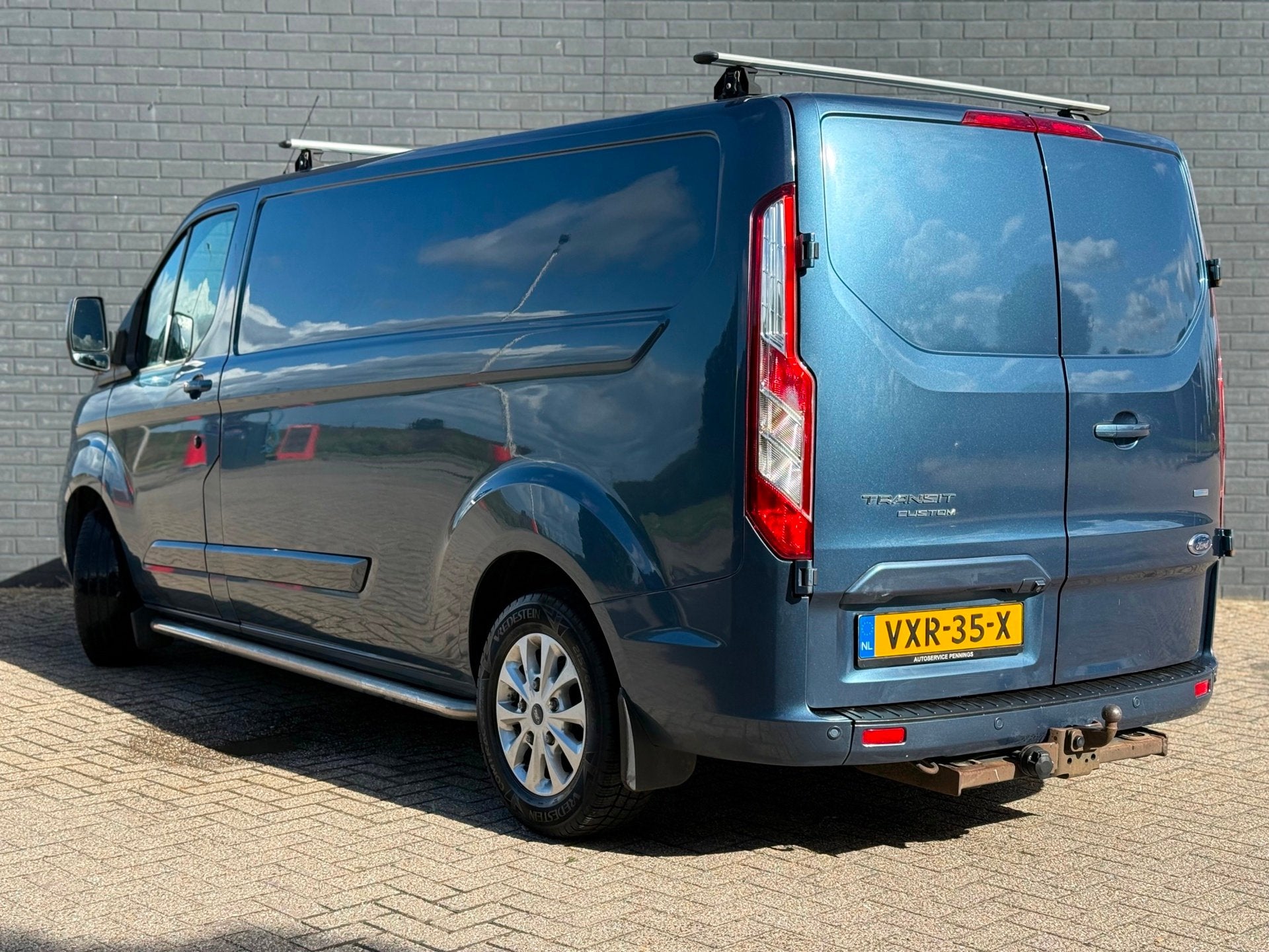 Ford Transit Custom 300 2.0 TDCI L2H1 Sport Lang Xenon LED N, Auto's, Voorwielaandrijving, Dealer onderhouden, 15 km/l, Blauw