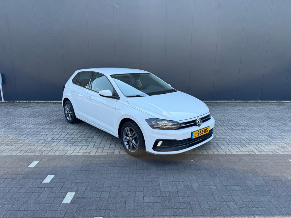Volkswagen Polo 1.0 TSI 95pk 2019 Wit, Auto's, Voorwielaandrijving, Stof, 40 €/maand, Zwart