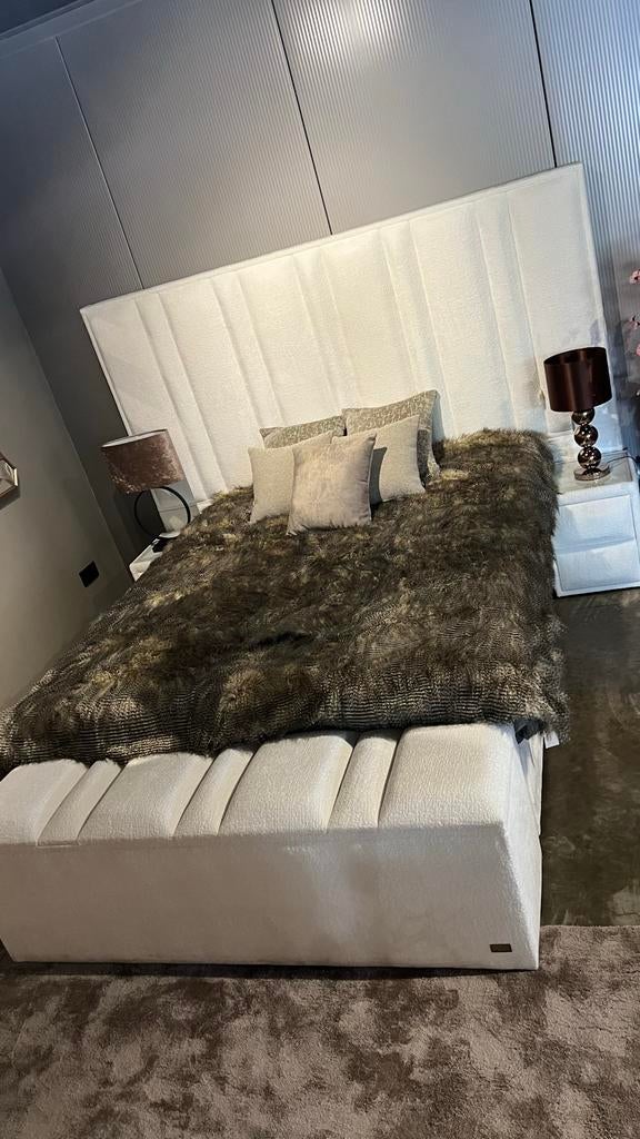 Luxe tweepersoon boxspring 160x200cm LXRY, Wit, Ophalen of Verzenden, 200 cm, Stof
