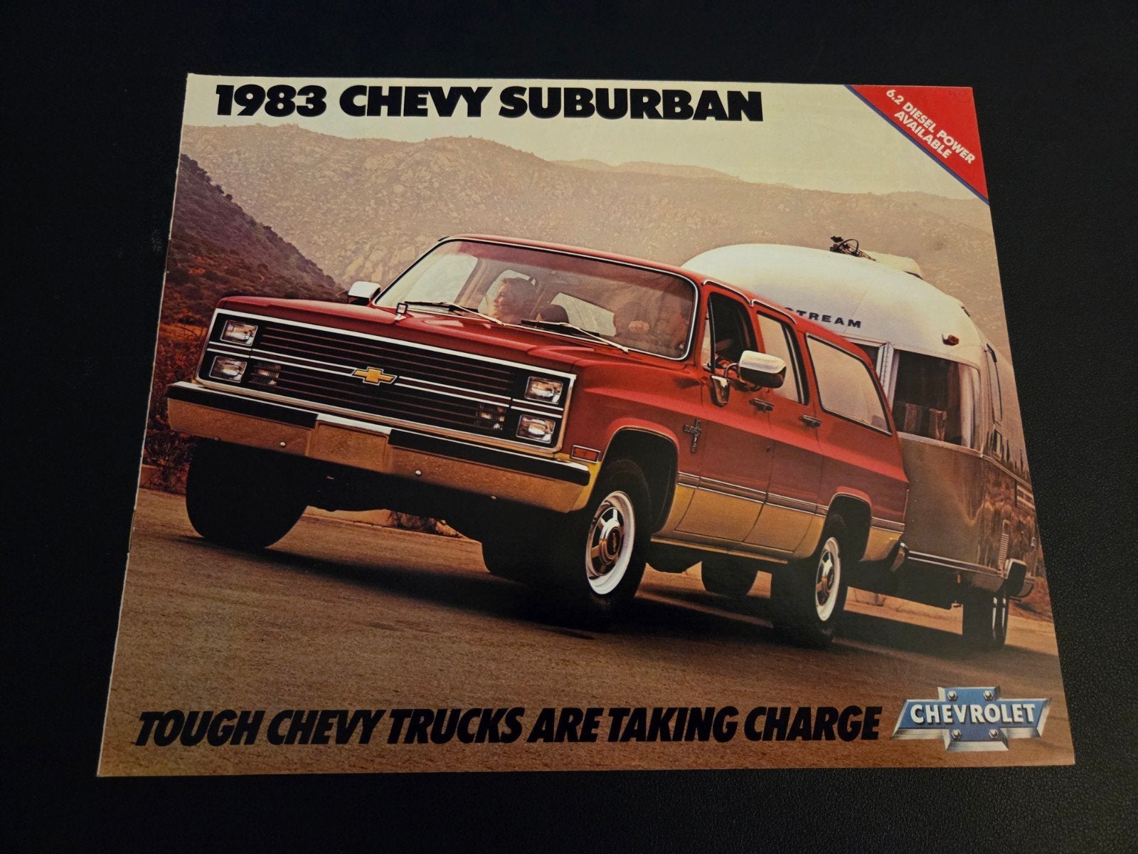 Brochure Chevrolet Suburban 1983 USA, Ophalen of Verzenden, Zo goed als nieuw, Chevrolet
