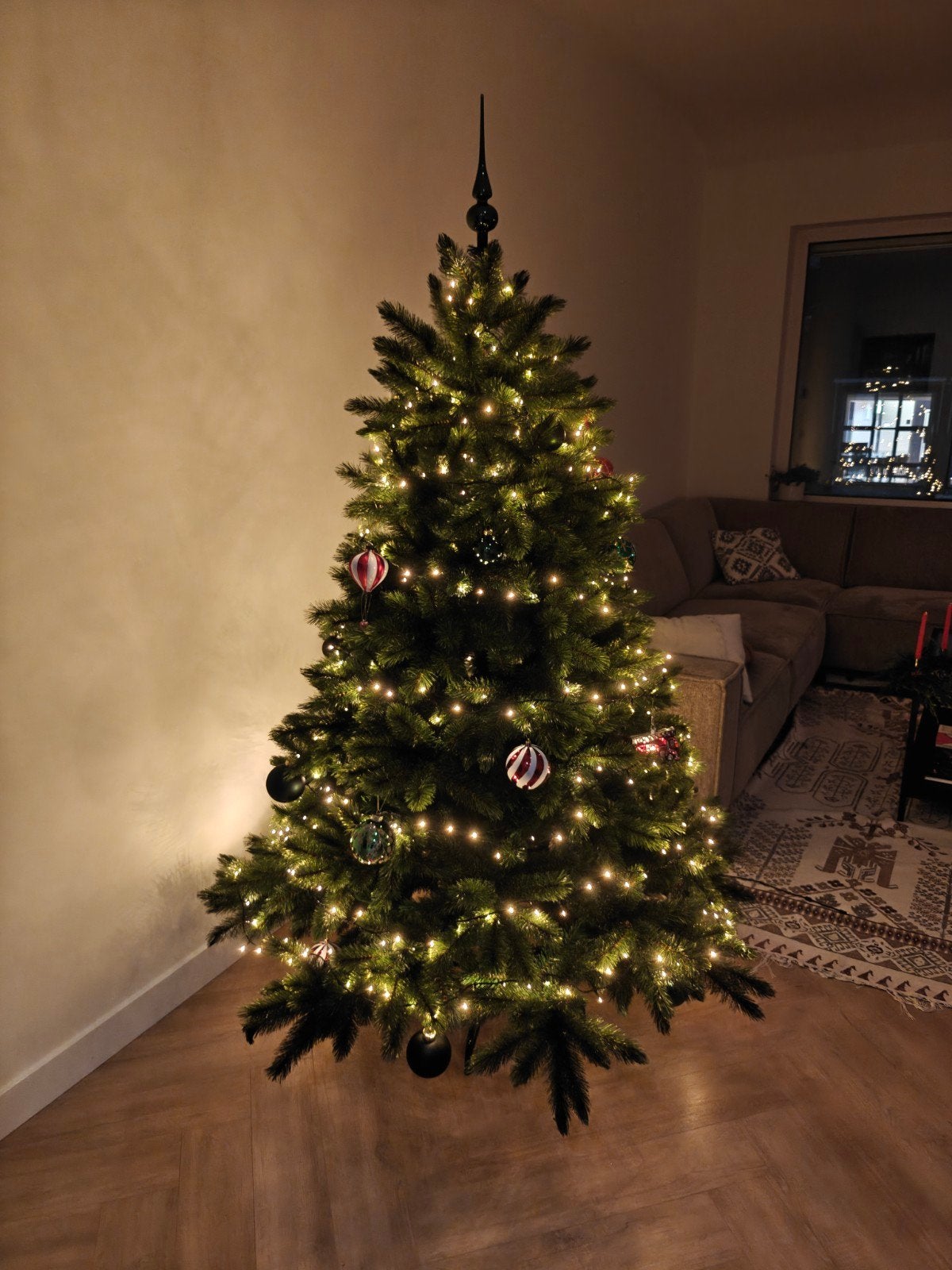Mooie kunstkerstboom Romagne van Intratuin 185 cm, Ophalen, Zo goed als nieuw