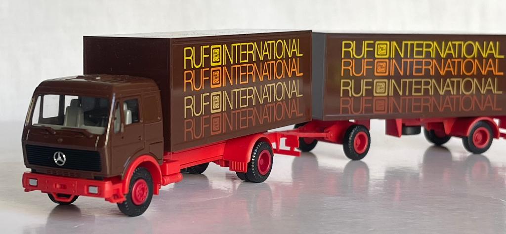 Albedo (Herpa): Mercedes Benz combinatie "RUF INTERNATIONAL“, Hobby en Vrije tijd, Modelauto's | 1:87, Ophalen of Verzenden, Zo goed als nieuw