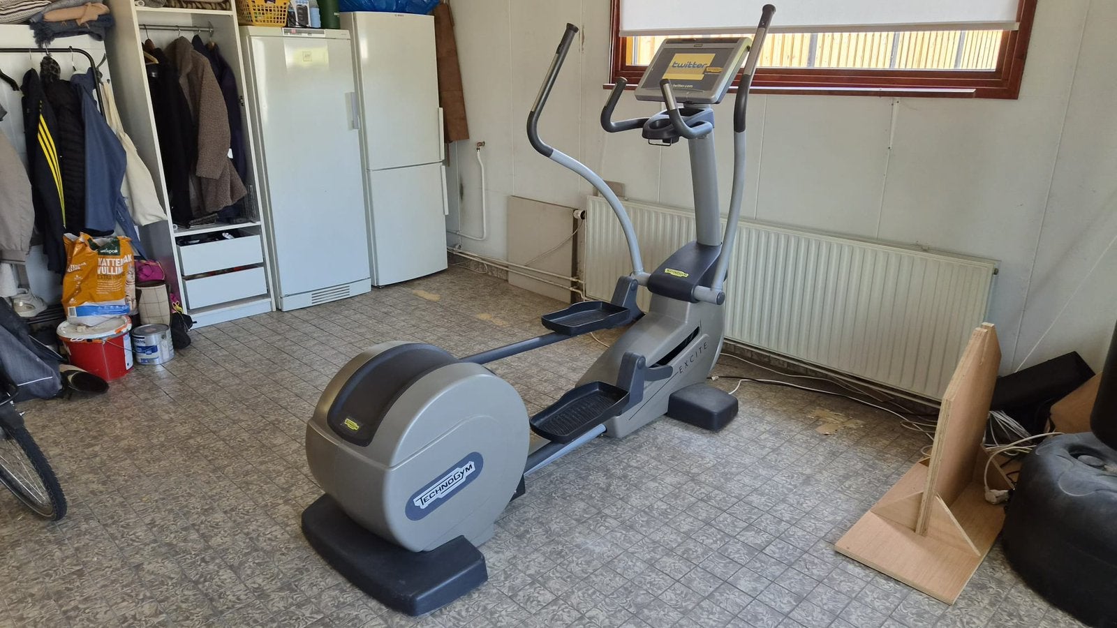 Technogym Crosstrainer - Professionele Fitnesservaring, Sport en Fitness, Fitnessmaterialen, Ophalen, Zo goed als nieuw, Benen