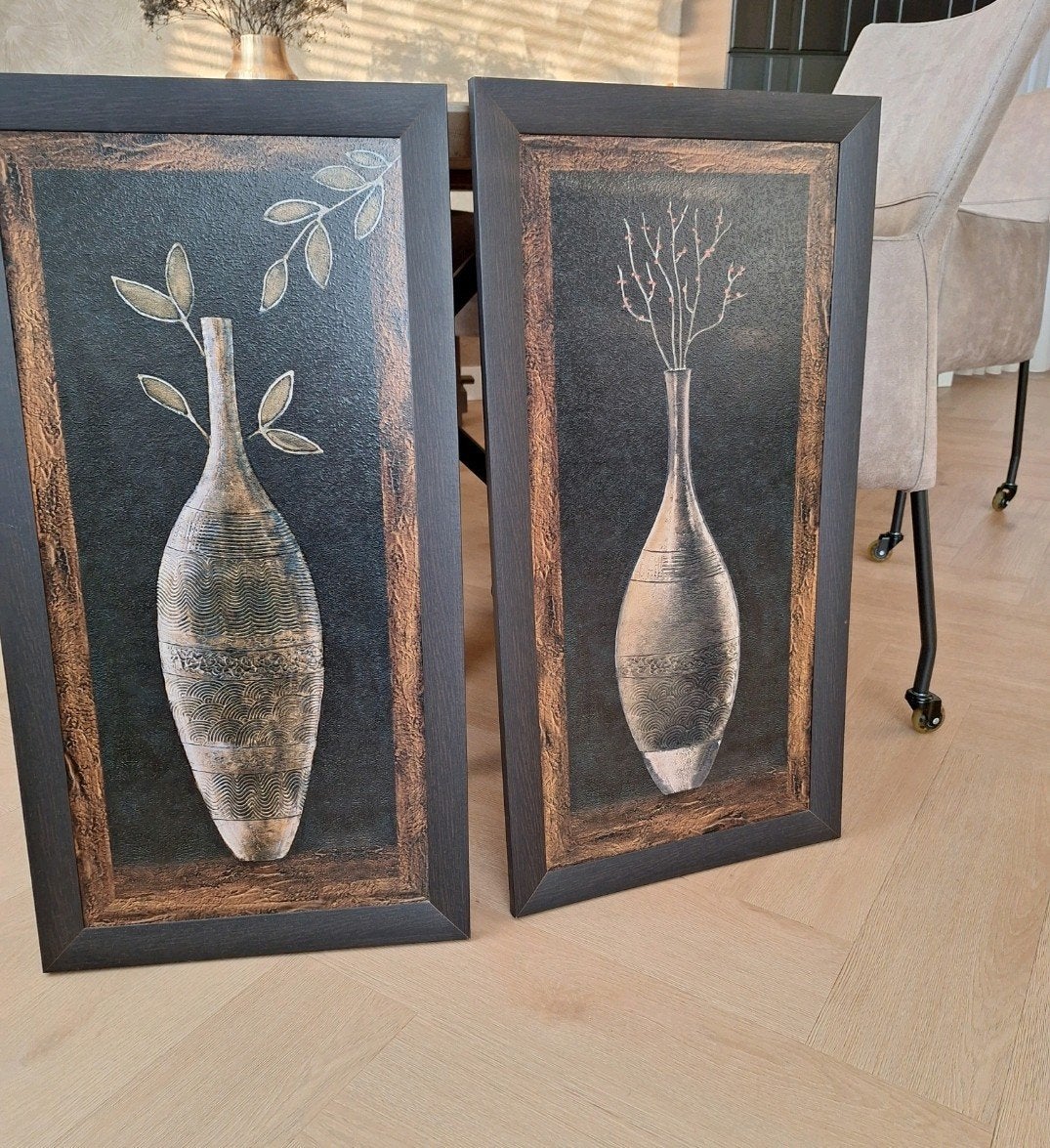Set van 2 houten schilderijen met vazen en takken, Ophalen, Paneel, Overige stijlen, Overige technieken