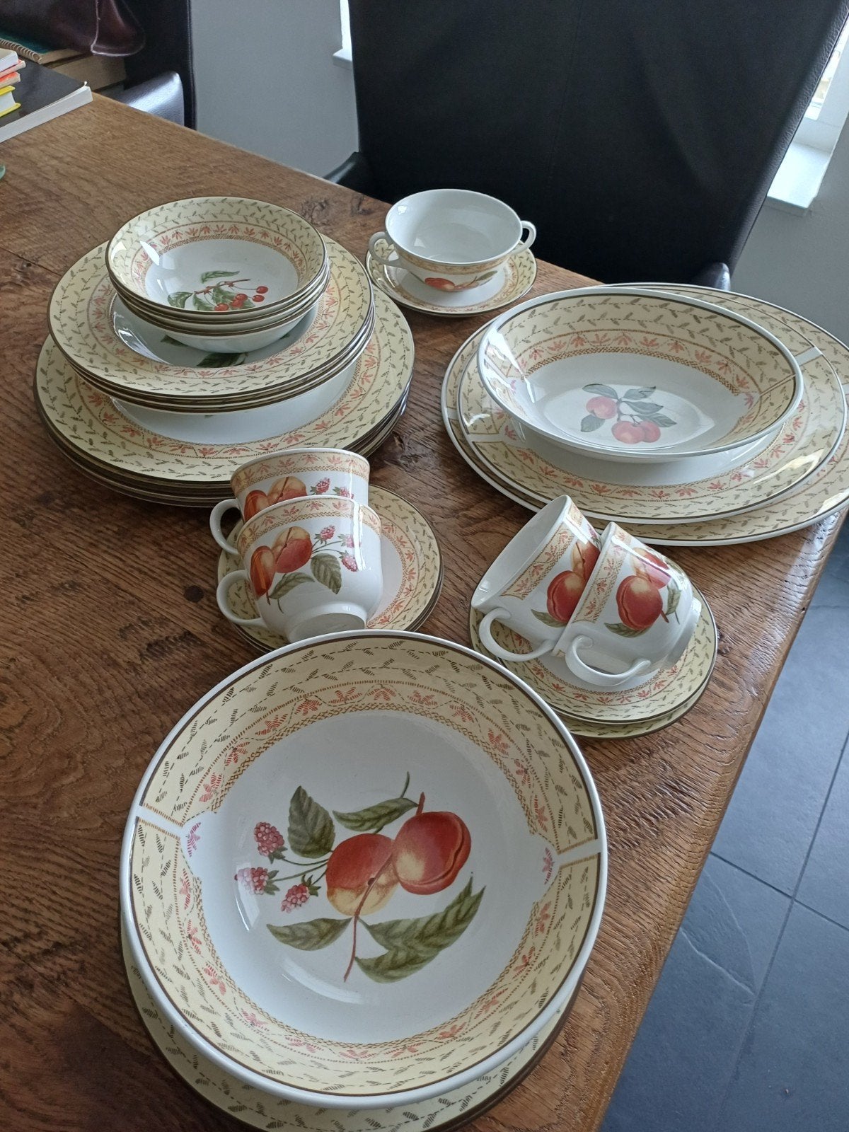 Servies  delen  merk JOHNSON BROs MADE IN ENGLAND, Ophalen, Overige stijlen, Porselein, Schaal of Schalen