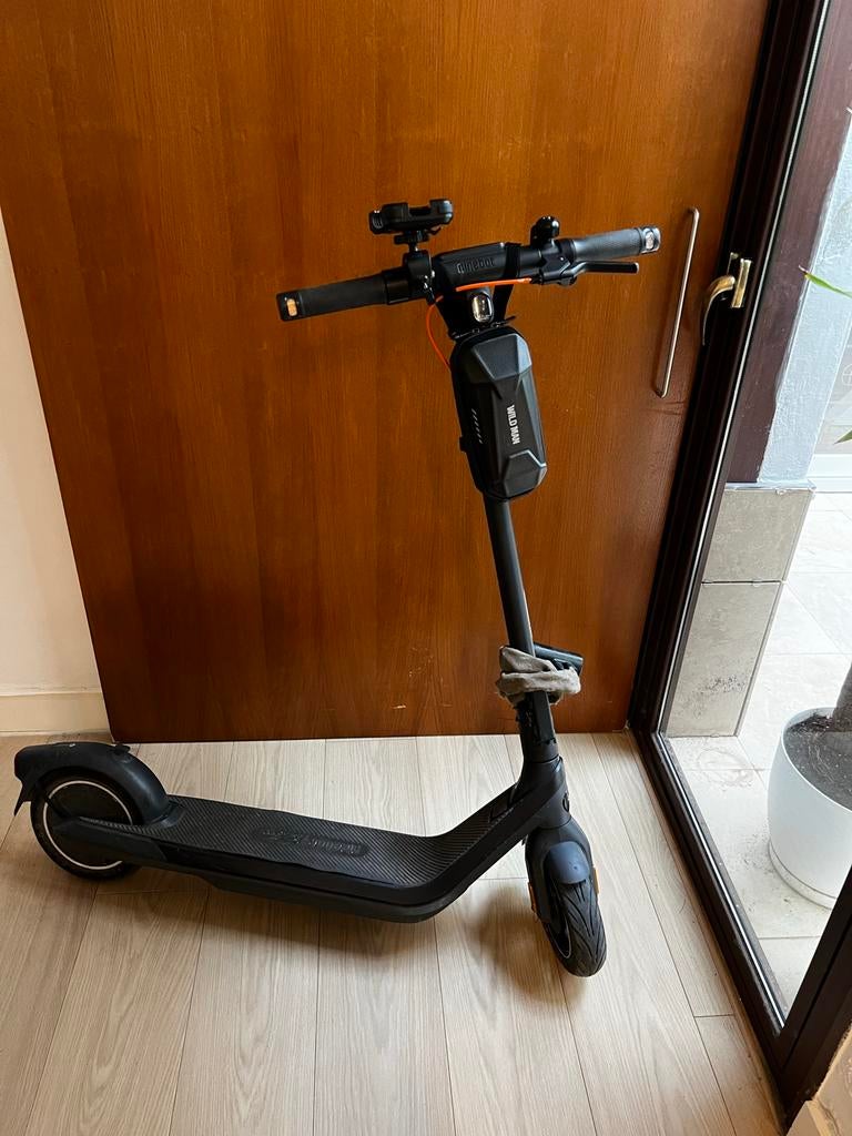 Ninebot segway e2 pro Elektrische Step - Zo goed als nieuw, Ophalen, Zo goed als nieuw, Elektrische step (E-scooter)