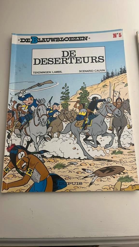 7 x Lucky Luke en 3 x De blauwbloezen, Meerdere stripboeken, Ophalen of Verzenden, Gelezen