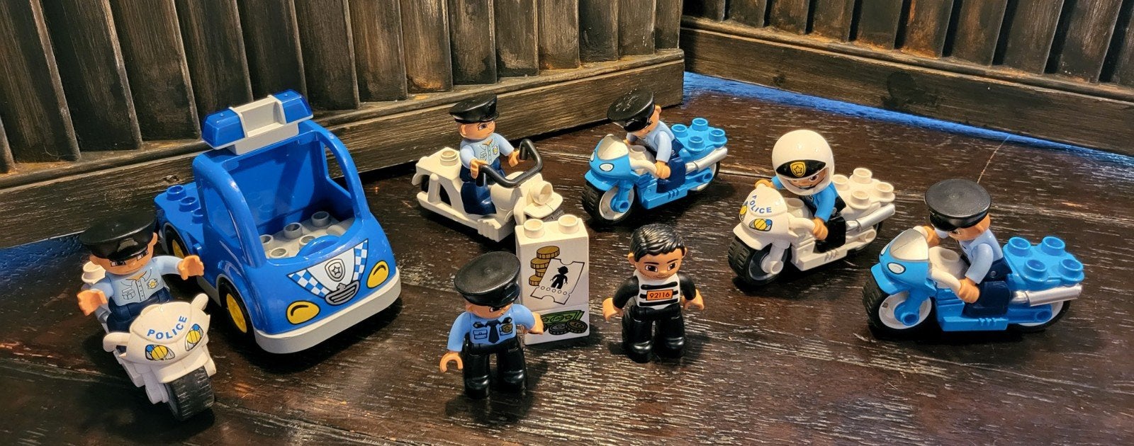 Lego duplo politie escorte, Eén persoon