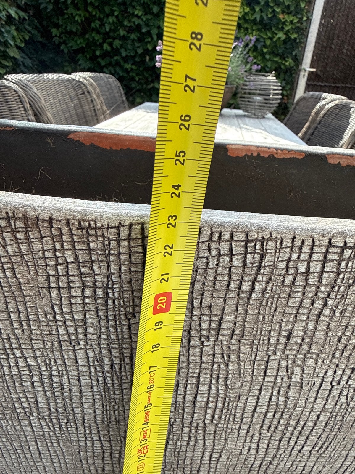 Grote ovale plantenbak met textuur - Gebruikt, Overige materialen, Gebruikt, Minder dan 30 cm, Ophalen of Verzenden