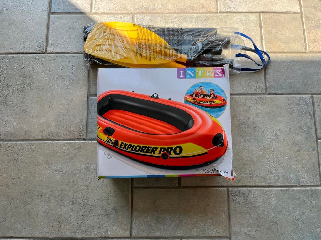 Intex Explorer Pro 200 opblaasbare rubberboot incl peddels, Kinderen en Baby's, Speelgoed | Buiten | Opblaasfiguren, Gebruikt