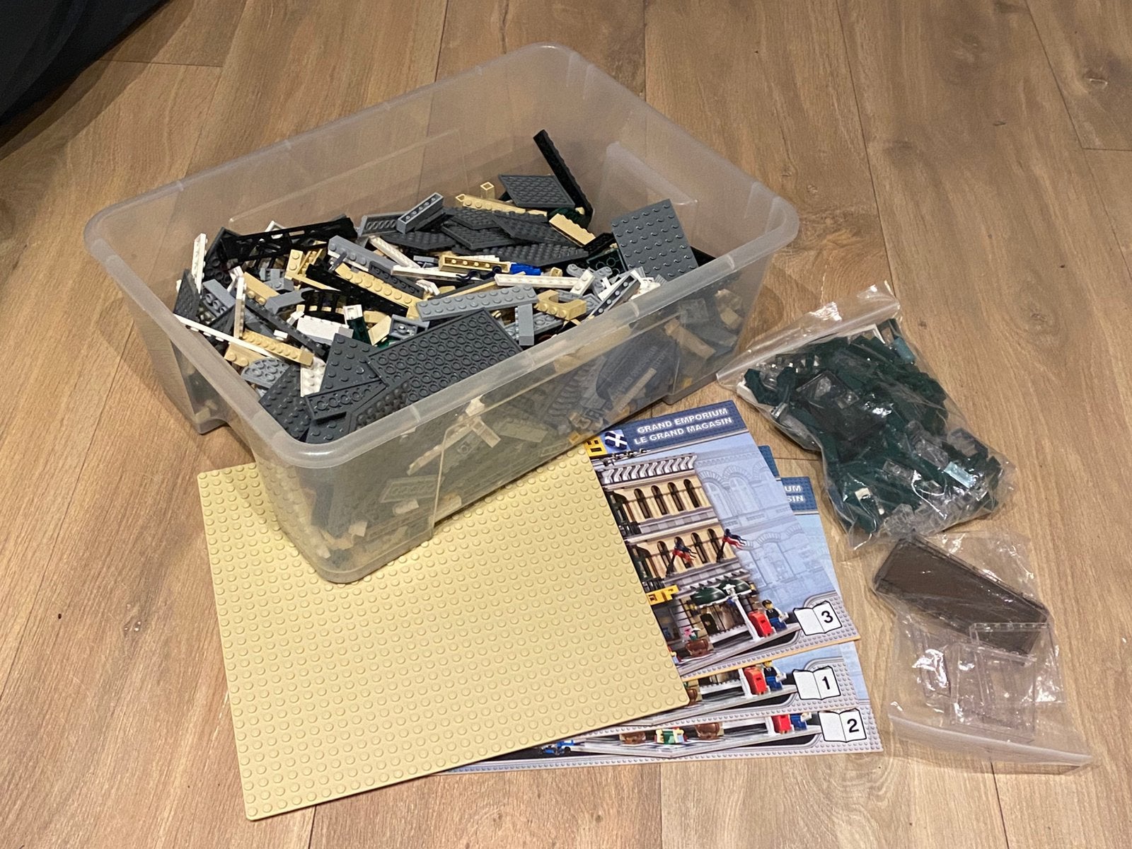 Lego Grand Emporium 10211, Lego, Ophalen of Verzenden, Zo goed als nieuw, Icons