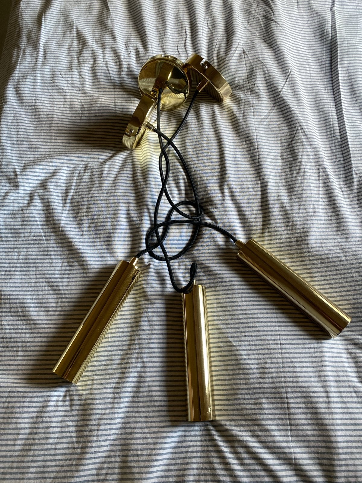 Gouden hanglampen - Karwei Ryan (bijna) GRATIS, Huis en Inrichting, Lampen | Hanglampen, Ophalen, Zo goed als nieuw, Metaal, E27 (groot)