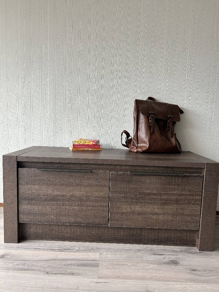 Wooden cabinet, Ophalen, Met deur(en), 100 tot 150 cm, Zo goed als nieuw