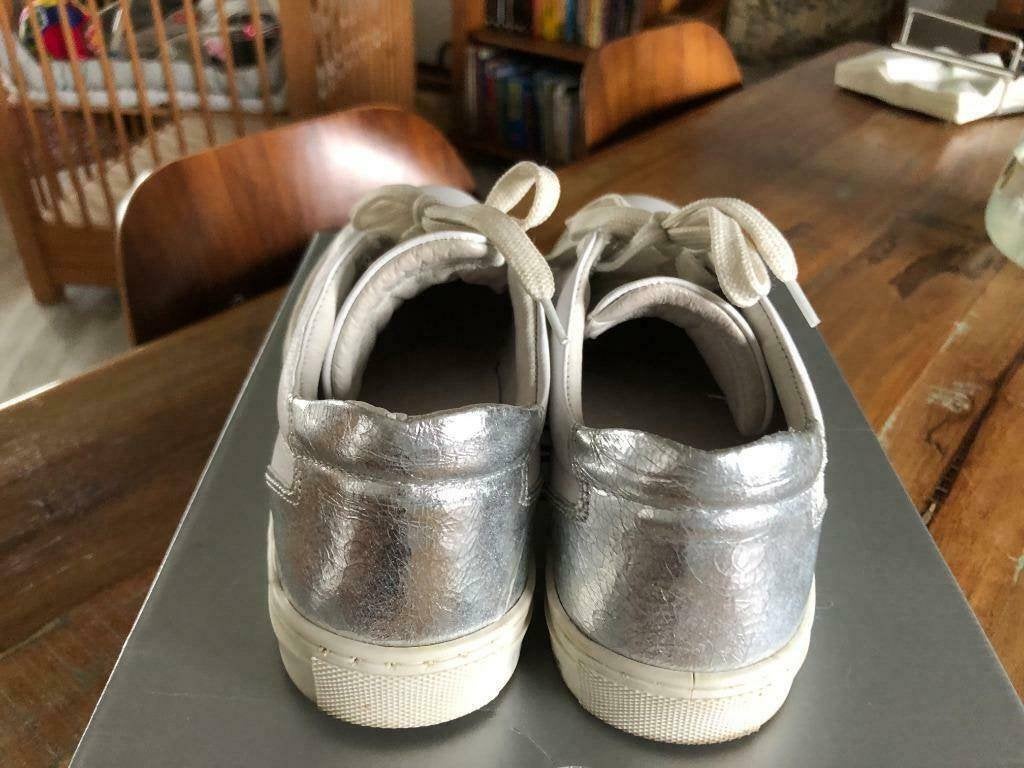 Witte sneakers met zilveren accenten AvT , maat 38, Kleding | Dames, Anna van Toor, Wit, Ophalen of Verzenden, Sneakers of Gympen
