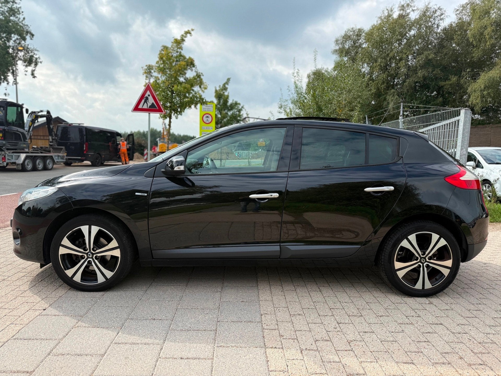 Renault Mégane 1.4 TCe Bose AIRCO CRUISE HALFLEDER PANO PDC, Auto's, Voorwielaandrijving, Gebruikt, 4 cilinders, Leder en Stof