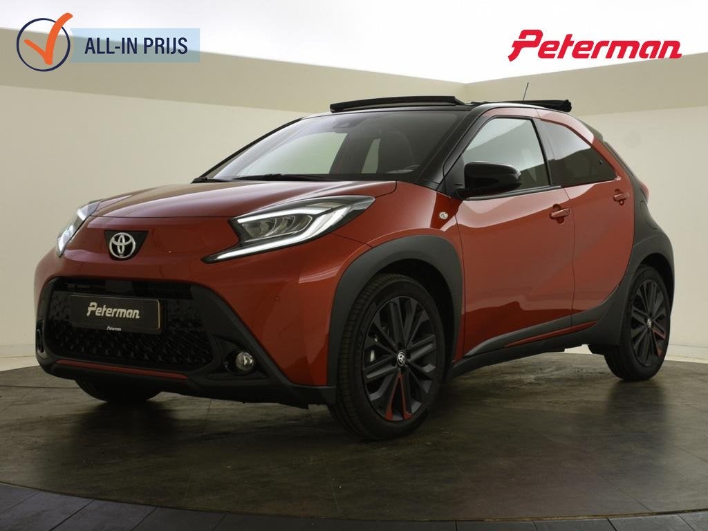 Toyota Aygo X 1.0 VVT-i S-CVT Premium Bi-tone Cabrio | JBL |, 12 maanden, Gebruikt, 4 stoelen, Leder en Stof