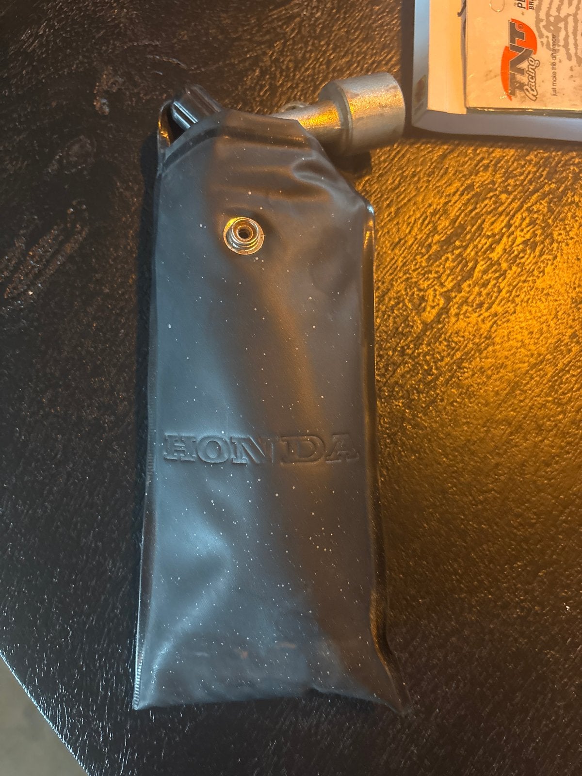 Honda gereedschapstasje met bougiesleutel, Ophalen of Verzenden, Gebruikt