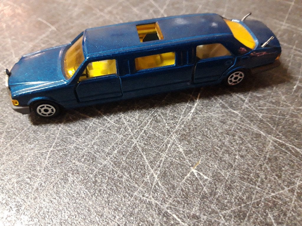 Majorette -  Mercedes Limousine blauw metallic - NIEUWSTAAT, Ophalen of Verzenden, Zo goed als nieuw, Auto