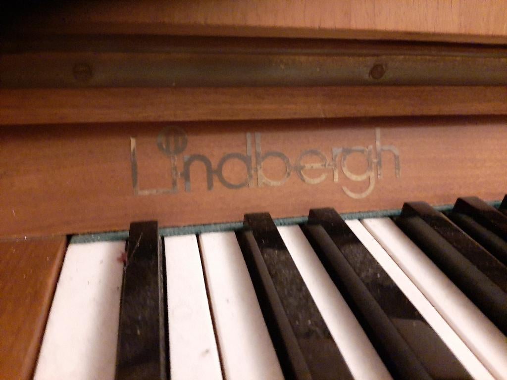 Piano Lindberg, Muziek en Instrumenten, Piano's, Gebruikt, Piano, Bruin, Ophalen