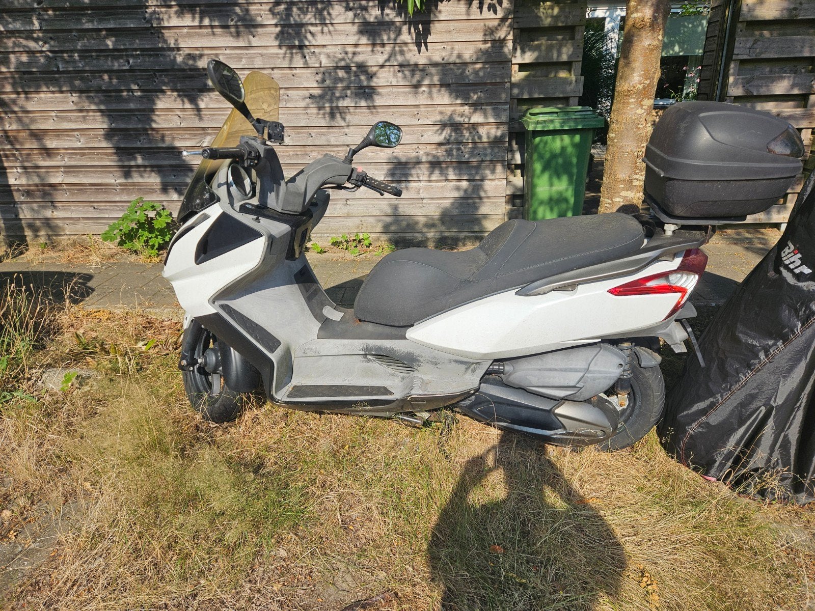 Kymco motorscooter met topkoffer, tegen meeneemprijs!, Ophalen, Gebruikt, Overige modellen, 300 cc
