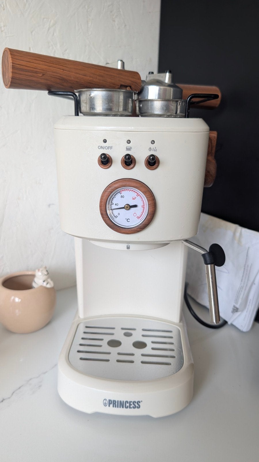 Princess Espressomachine met handleiding, Witgoed en Apparatuur, Espresso apparaat, Gemalen koffie, Zo goed als nieuw, 2 tot 4 kopjes