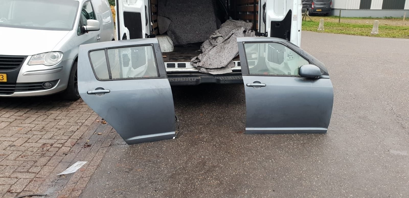 SUZUKI SWIFT PORTIEREN RV+RA  BJ 2008, Auto-onderdelen, Gebruikt, -, Deur, -