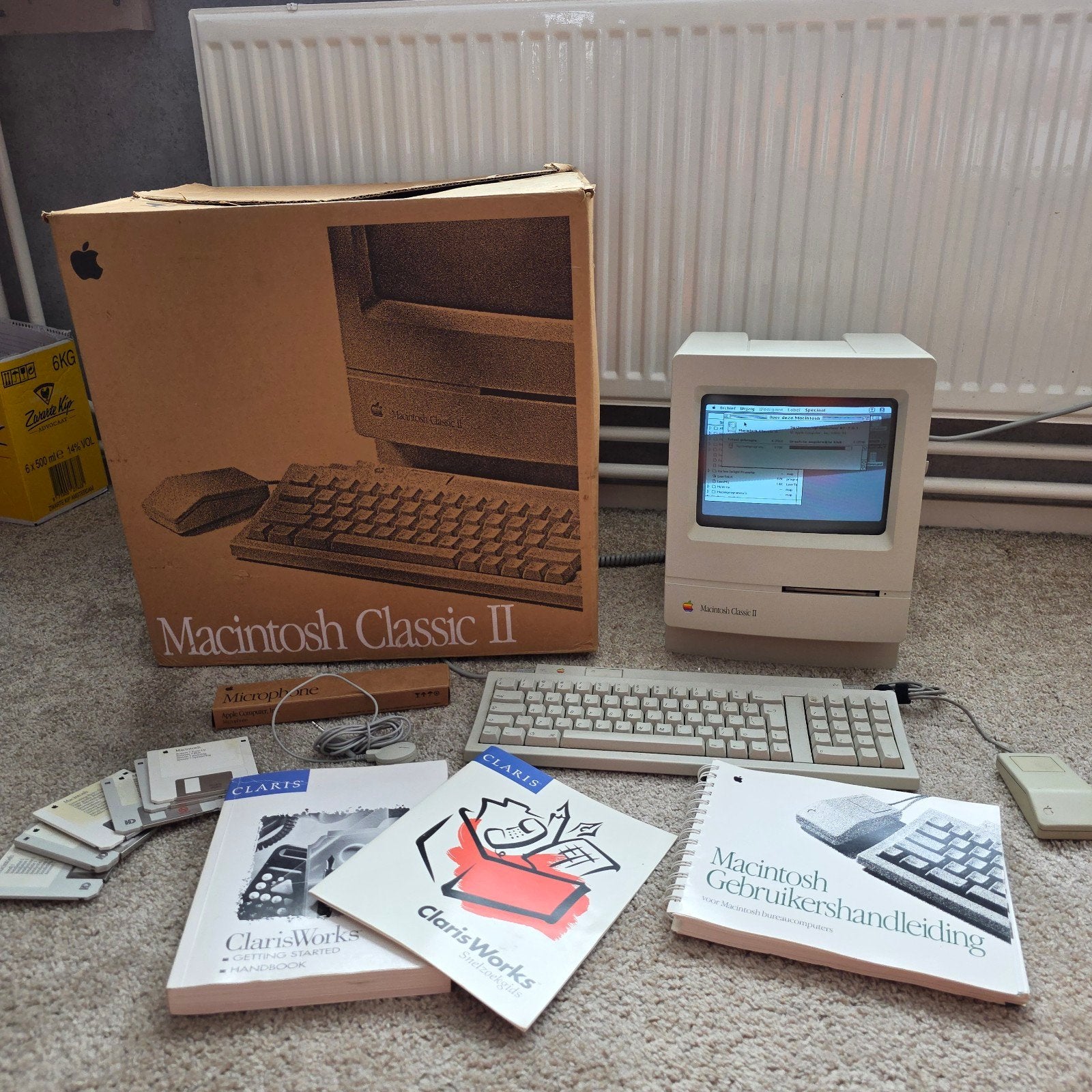 Macintosh Classic II recapped boxed, Computers en Software, Vintage Computers, Ophalen of Verzenden, Apple Macintosh