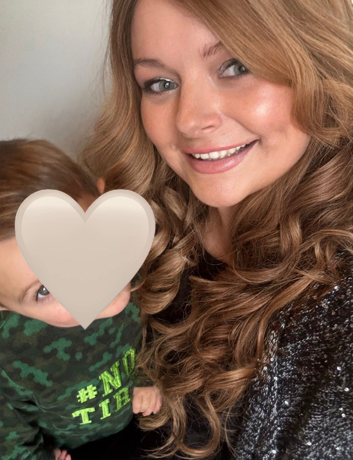 Exclusieve Jennifer Hoeve lacewig Mocca & highlights ZGAN, Ophalen of Verzenden, Zo goed als nieuw, Gehele gezicht, Toebehoren