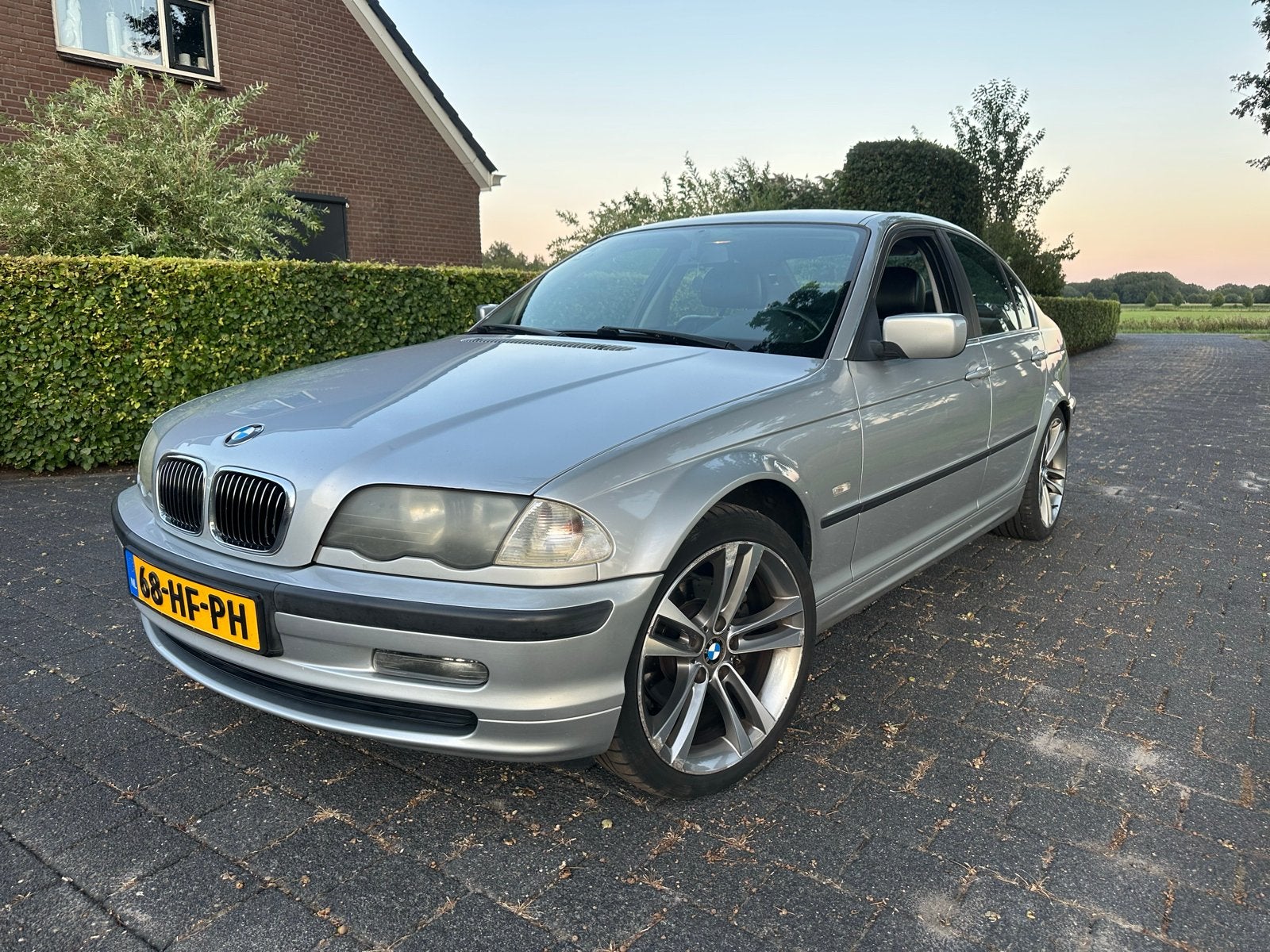 BMW 3-Serie 2.2 I 320 2001 Grijs, Ophalen, BMW