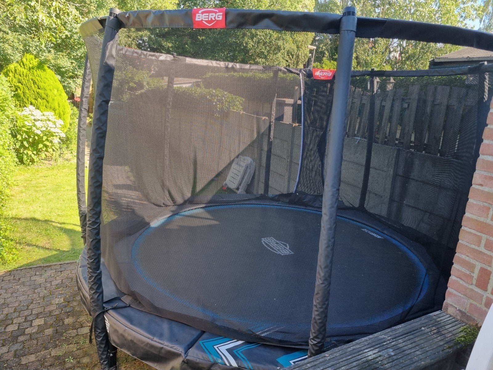 Berg trampoline Champion 330 met nieuw veiligheidsnet, Kinderen en Baby's, Speelgoed | Buiten | Trampolines, Ophalen, Gebruikt