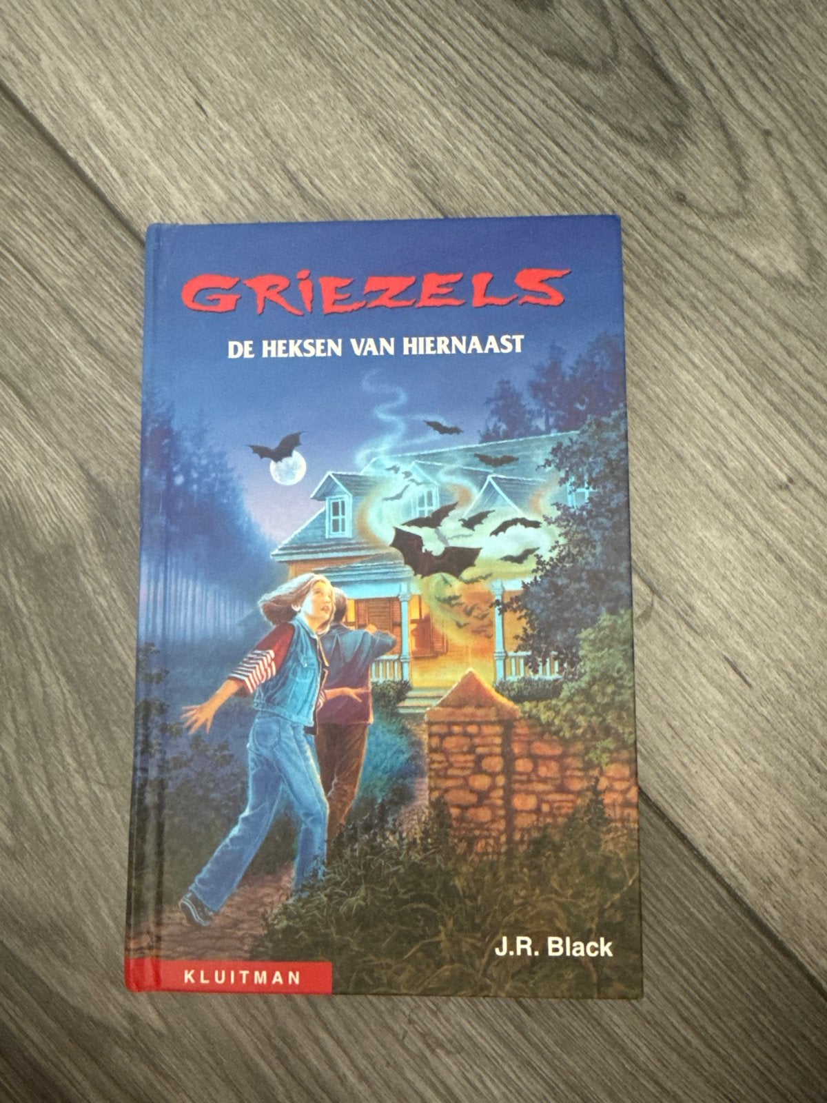 Griezels: De Heksen van Hiernaast - J.R. Black (Kluitman), Ophalen, Gelezen, Nederland