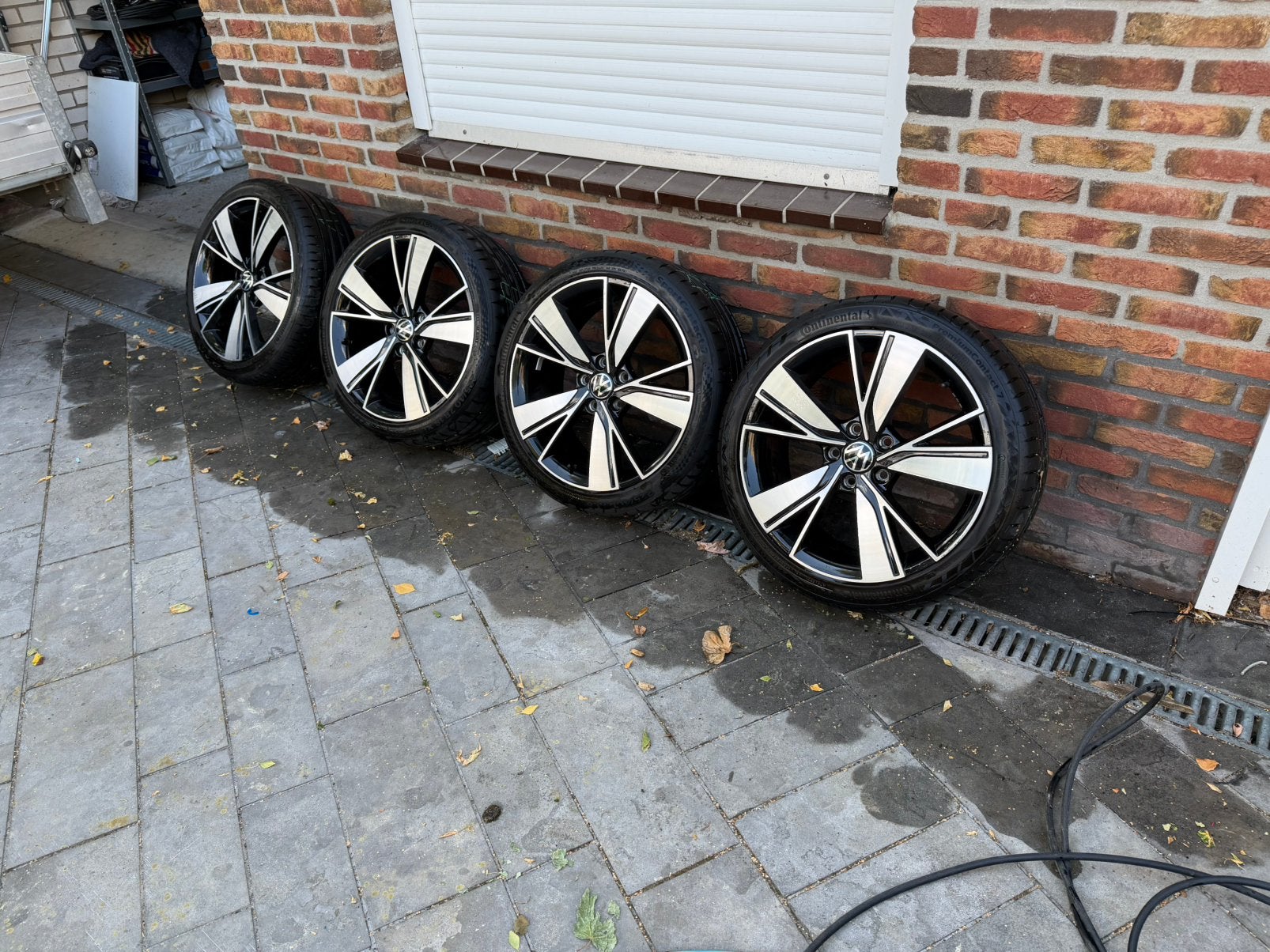 Orginele Volkswagen Velgen 18 inch, Auto-onderdelen, Banden en Velgen, Ophalen, 18 inch, Gebruikt, Banden en Velgen