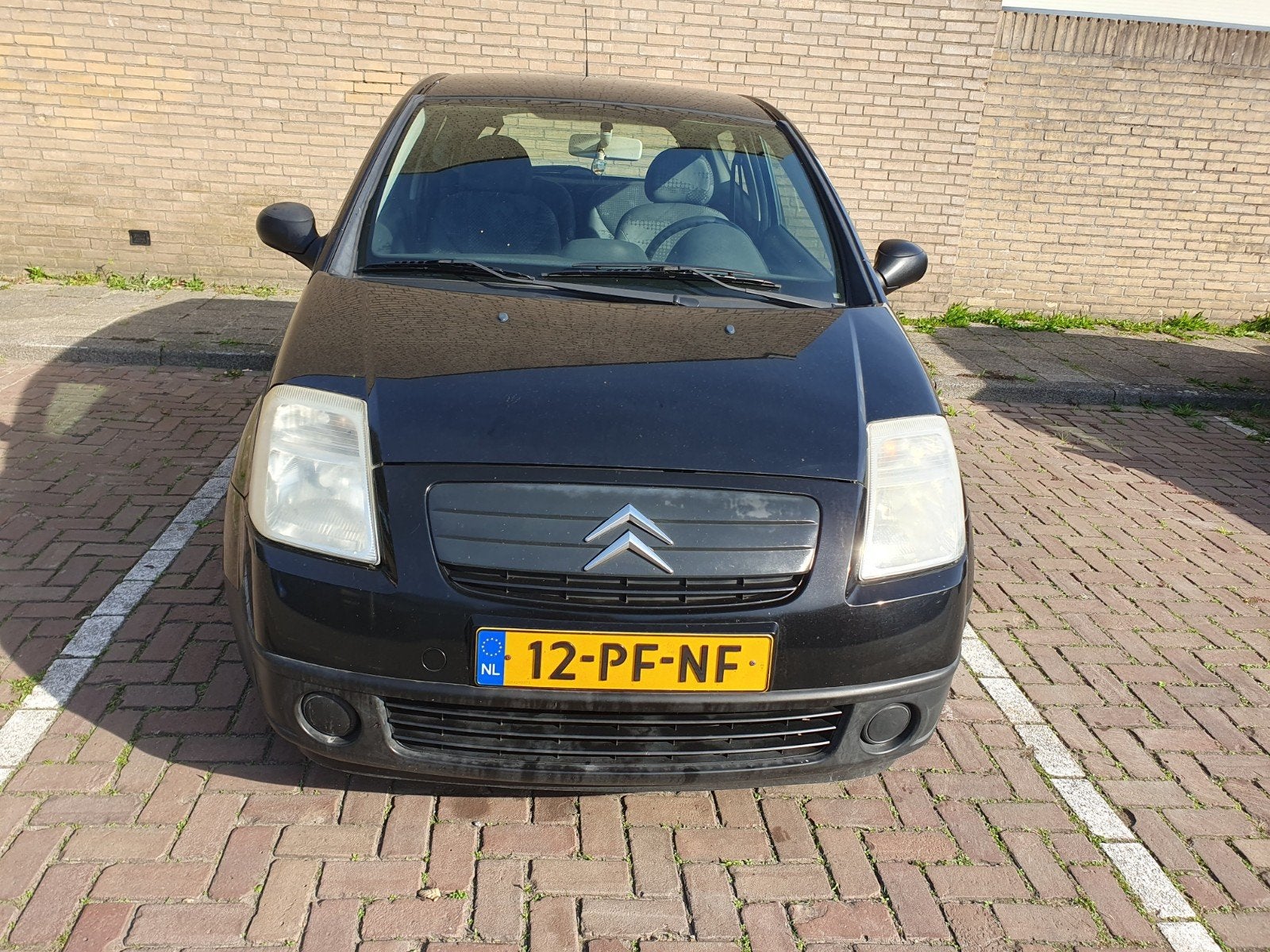 Citroën C2 1.1 bj 2004 Zwart apk nieuw 23 sep.2027, Auto's, Voorwielaandrijving, 525 kg, 31 €/maand, 4 cilinders