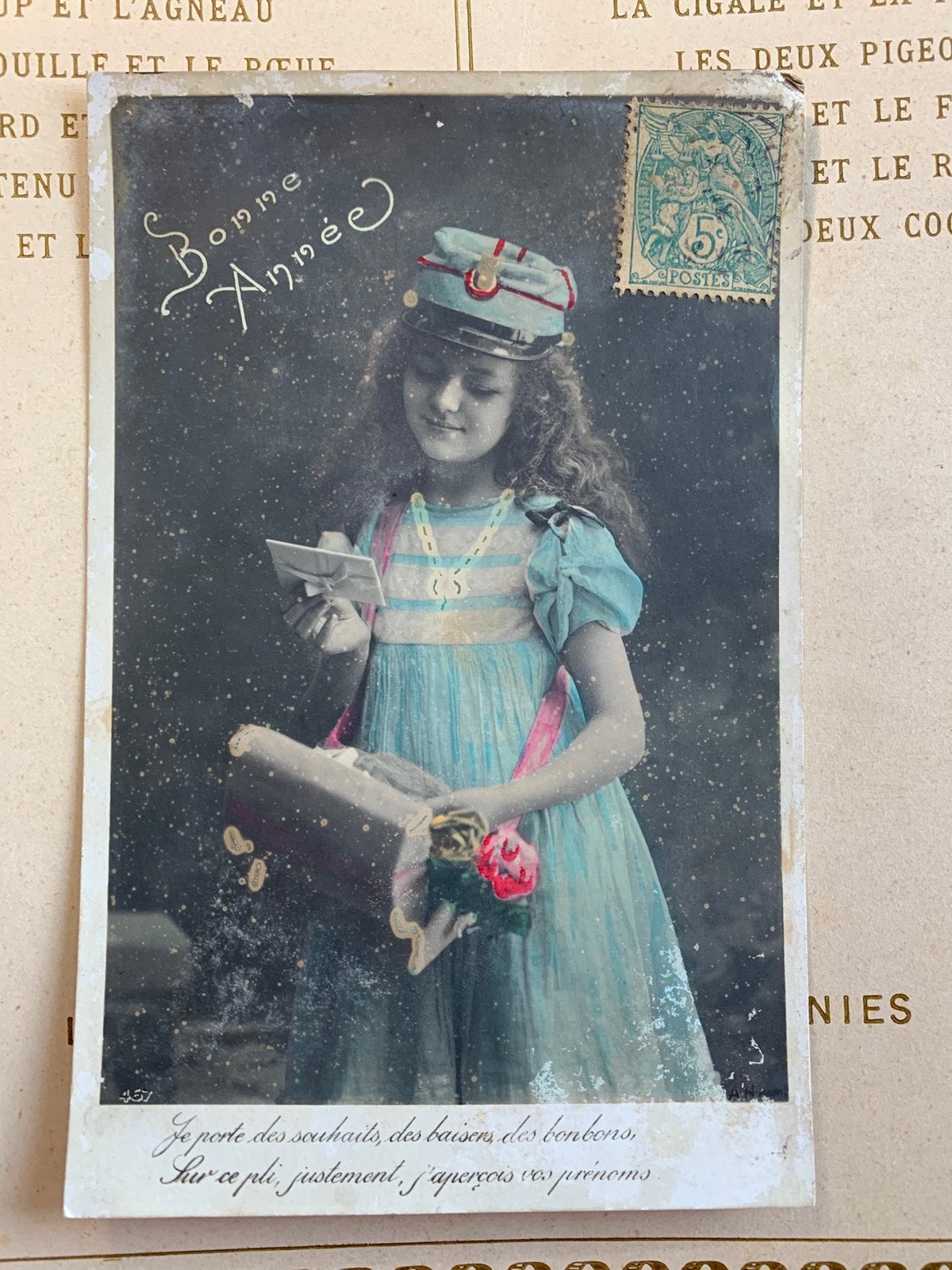 Bonne Année - meisje, postbode met lang haar (NN), Verzamelen, Ophalen of Verzenden, Voor 1920, Gelopen, Feest(dag)