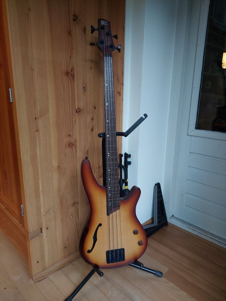 t.k. SRH bass by Ibanez, Ophalen of Verzenden, Zo goed als nieuw, Semi-akoestisch, Fretloos